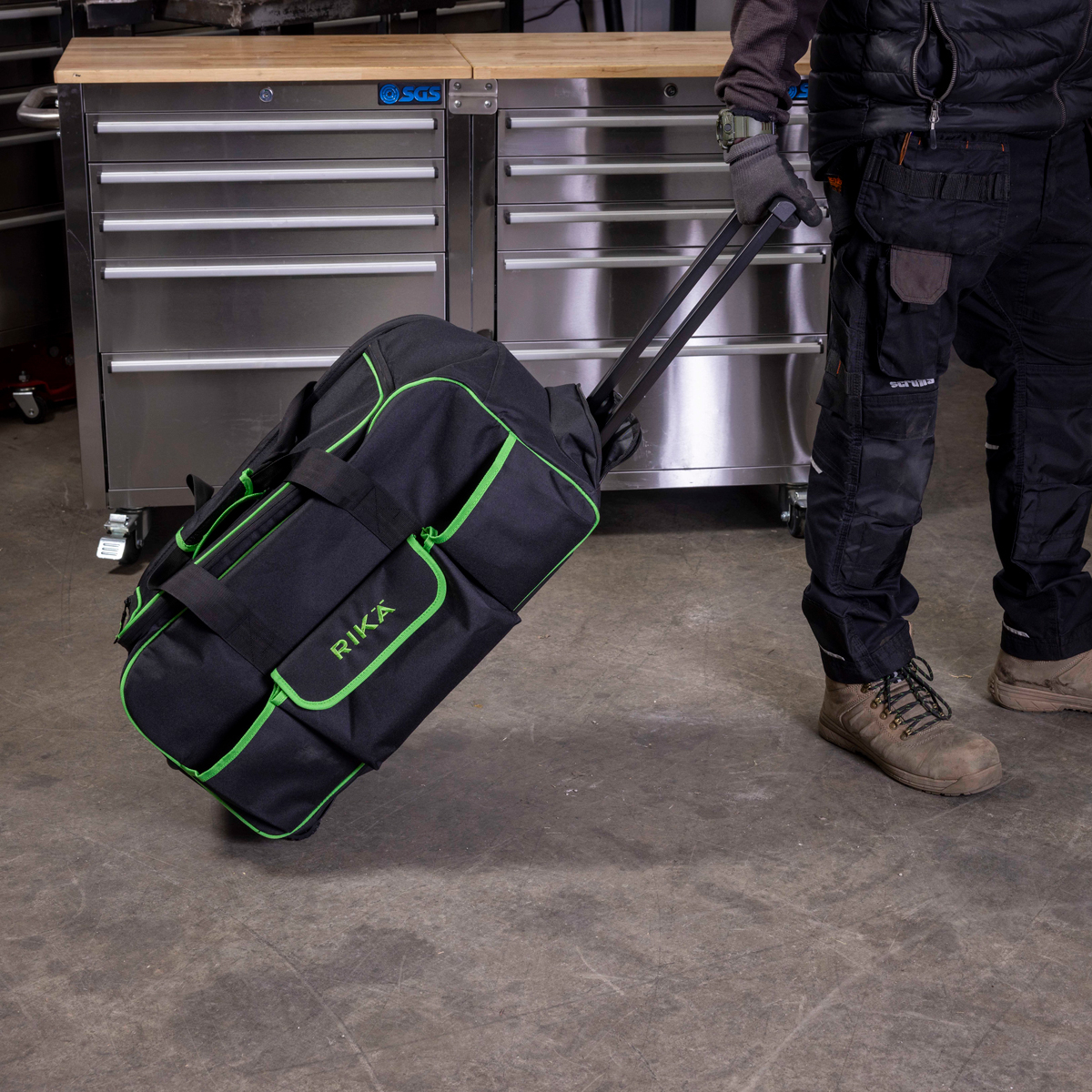 Rikä 27-Inch Heavy-Duty Wheeled Tool Bag